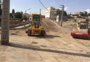 مجری عملیات خاک برداری و راه سازی